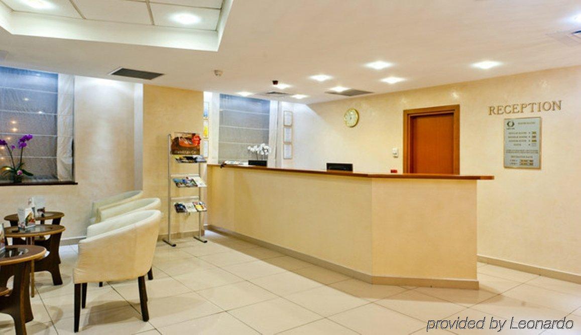 Kosher Hotel Lev Or Bucharest Exterior photo